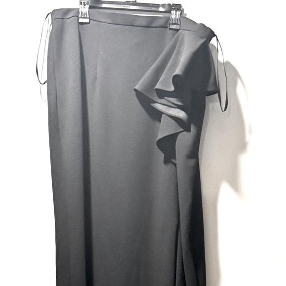 Adrianna Papell's black long maxy skirt with a ruffle on the side. - Picture 5 of 9